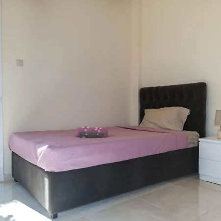 Appartement Stroll To The Beach 3br 2ba Ac Sleeps 5 Chania (Crete)