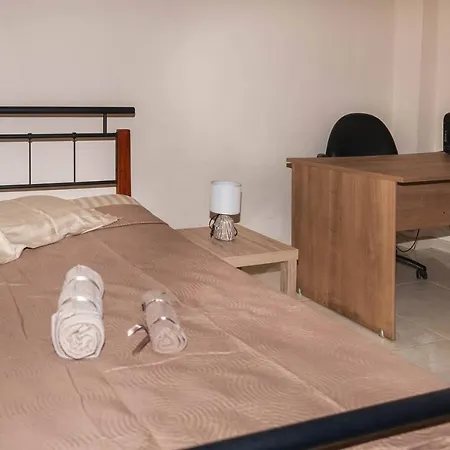 Апартаменты Stroll To The Beach 3br 2ba Ac Sleeps 5 Ханья